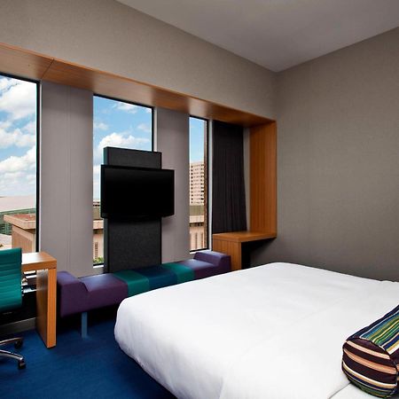 Aloft Tulsa Downtown Hotel Bagian luar foto