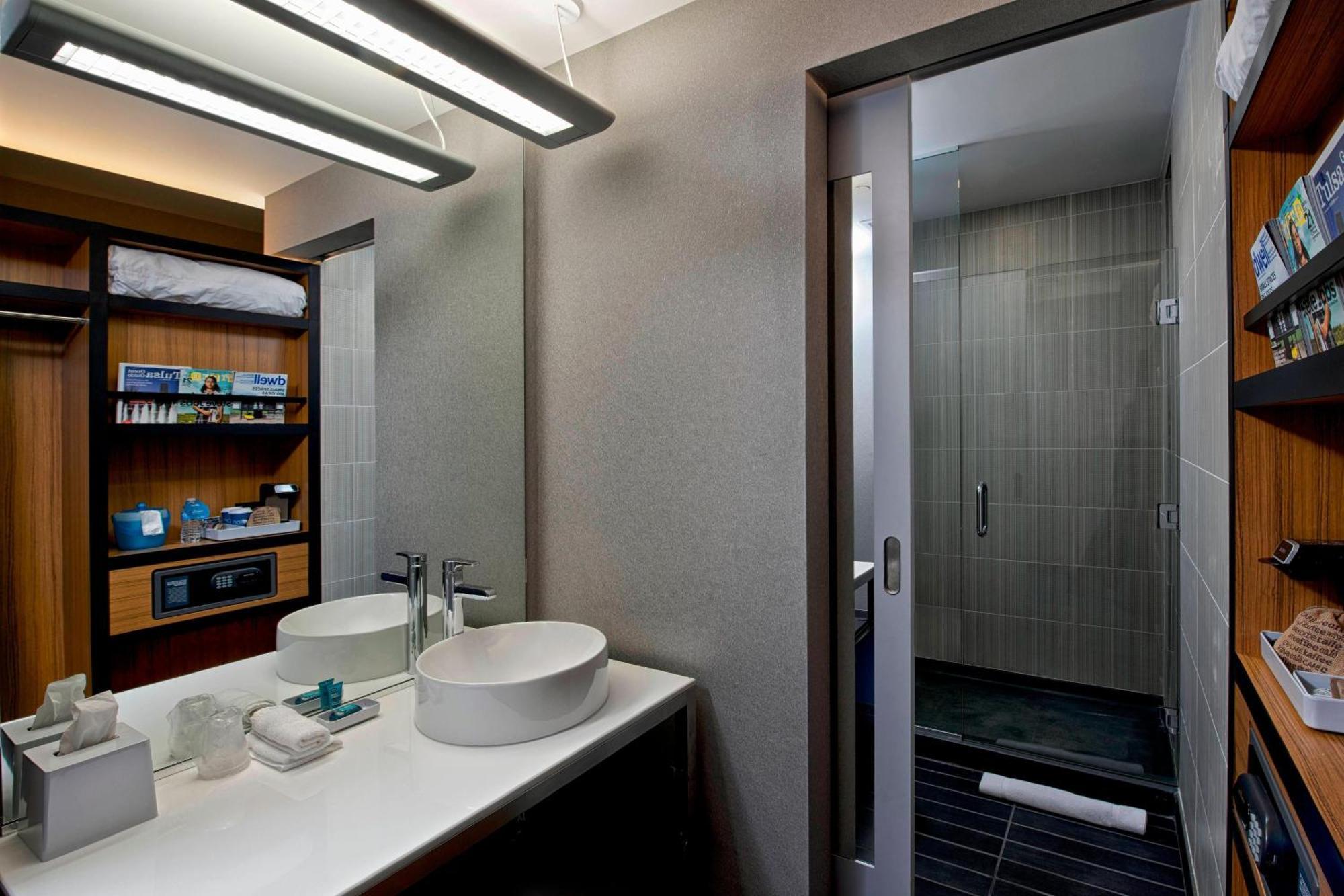 Aloft Tulsa Downtown Hotel Bagian luar foto