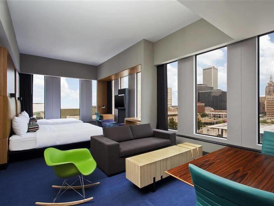 Aloft Tulsa Downtown Hotel Bagian luar foto