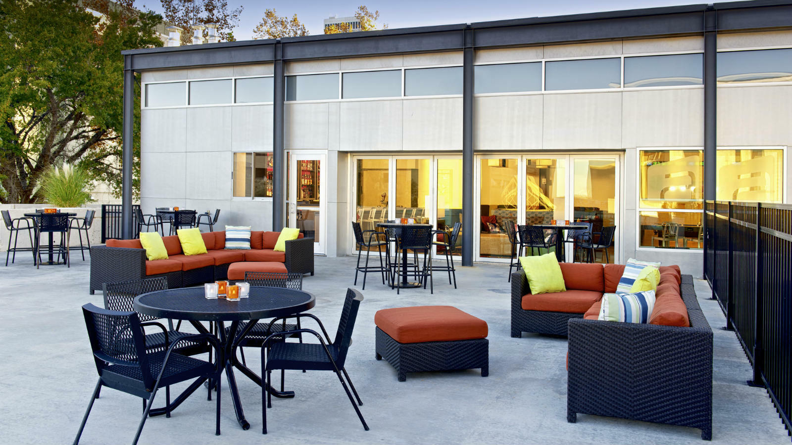 Aloft Tulsa Downtown Hotel Bagian luar foto